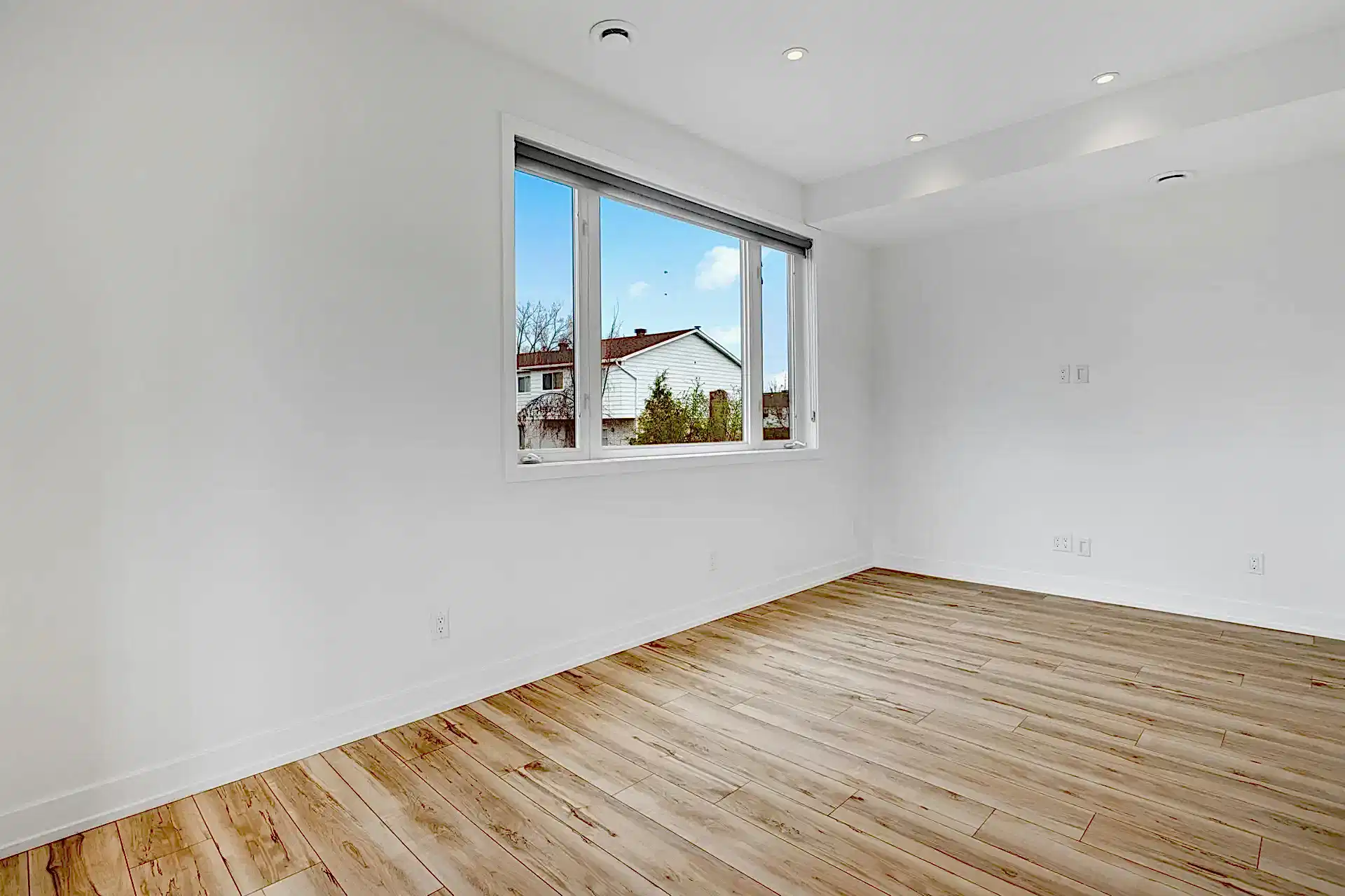 house, empty and cleaned, ready to be used by new occupants